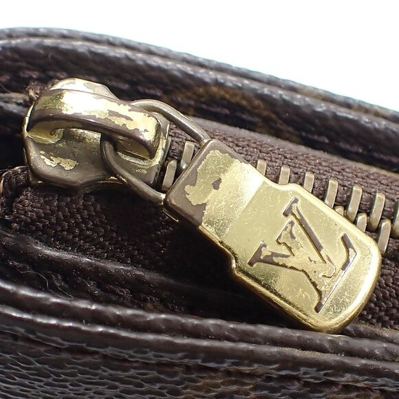 LOUIS VUITTON Brown Monogram Tote Bag - Picture 8 of 9